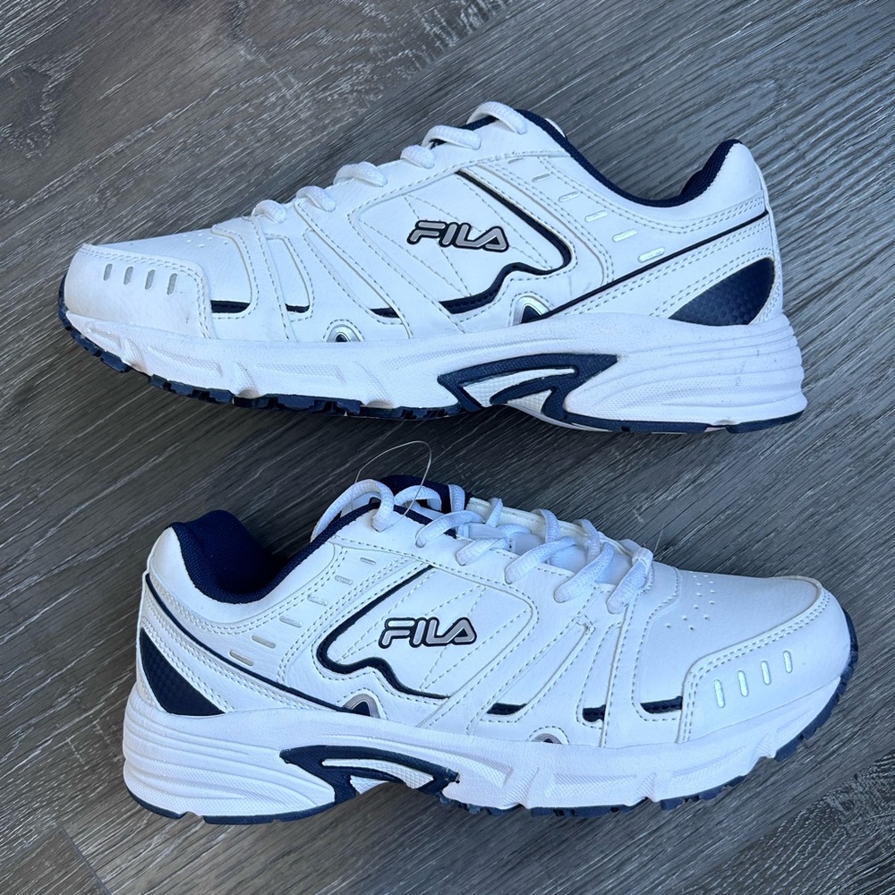 Fila Men's White and Blue Athletic Shoes, Size 8 NWT